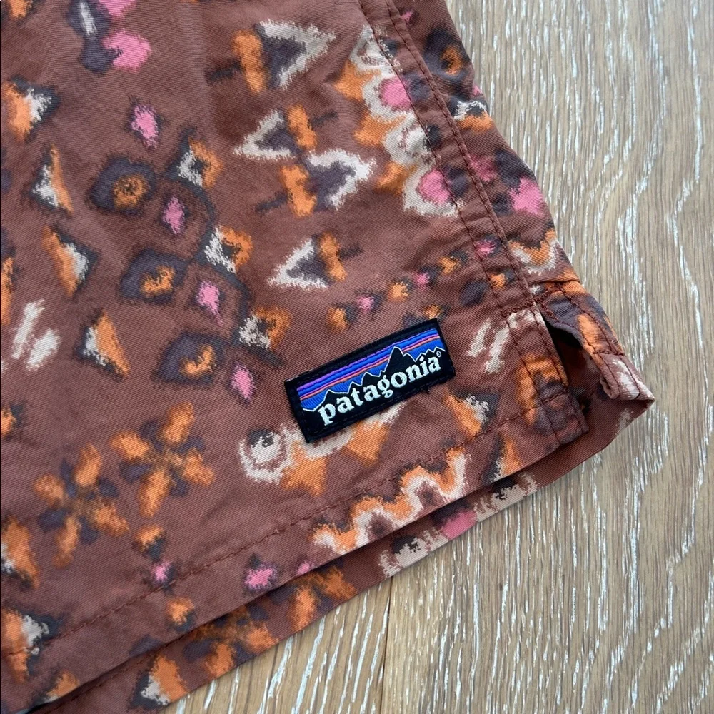 Patagonia Shorts - Picture 4 of 7